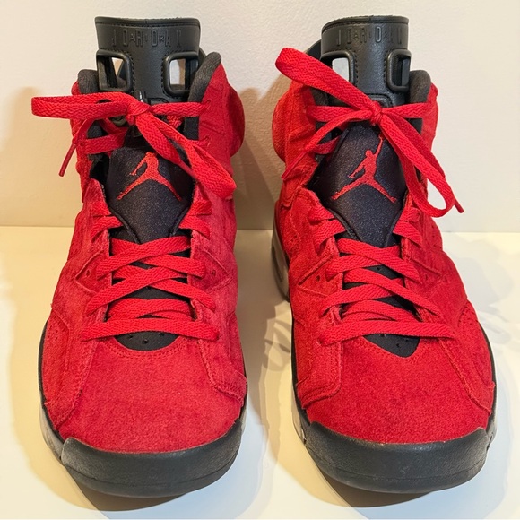 SOLD Air Jordan 6 Retro Toro Bravo 2023 (GS). Suede. Varsity Red. Size 10. - Picture 3 of 11